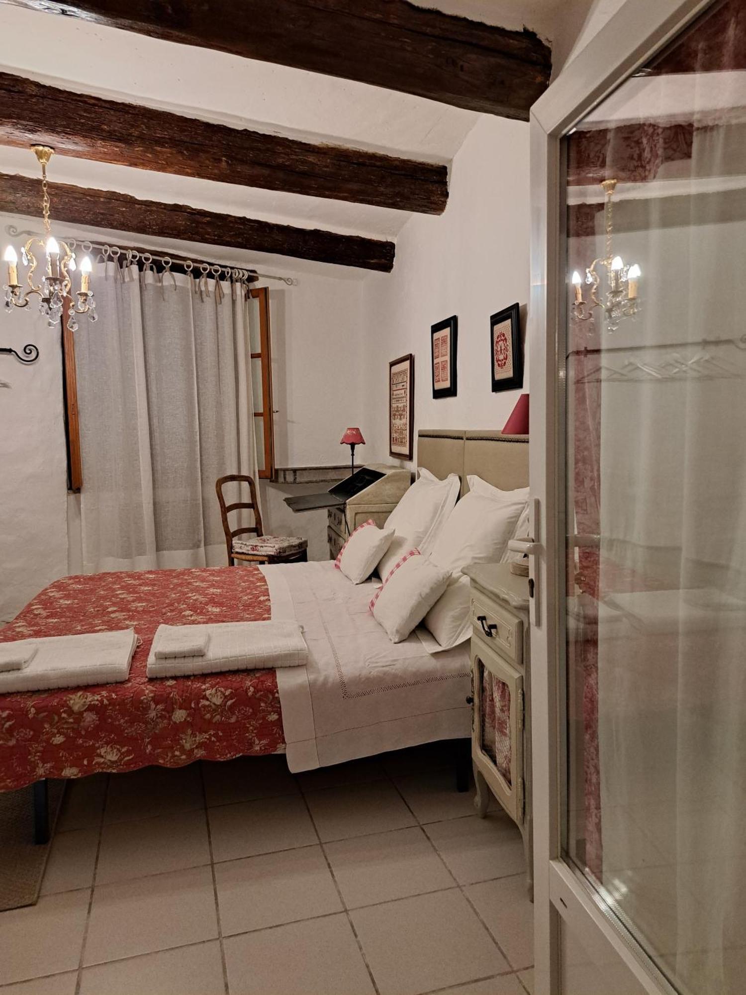 Saint-Victor-des-Oules La Maison De Gisele Bed & Breakfast エクステリア 写真